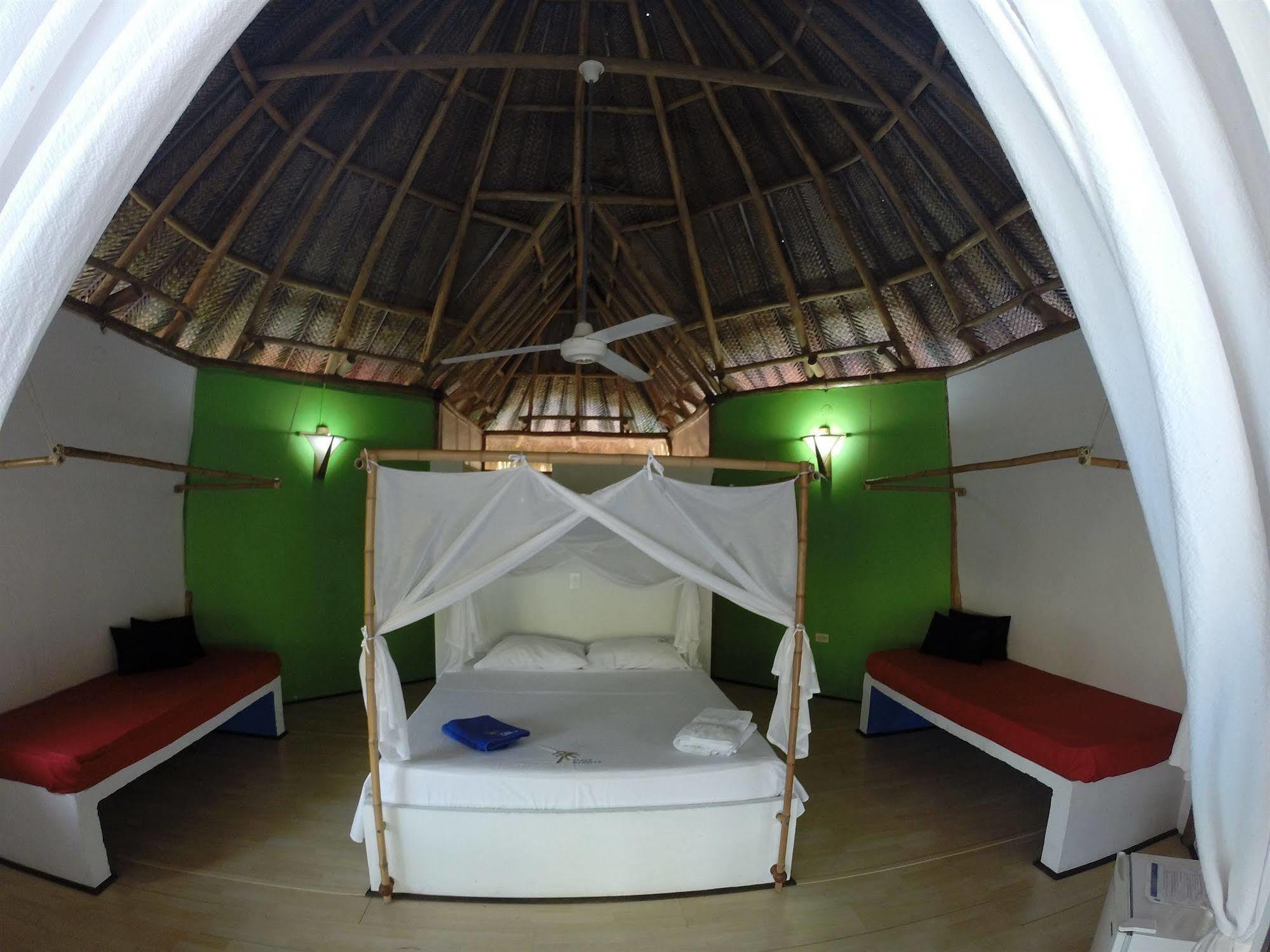 Hotel Playa Mandala Паломино Екстериор снимка