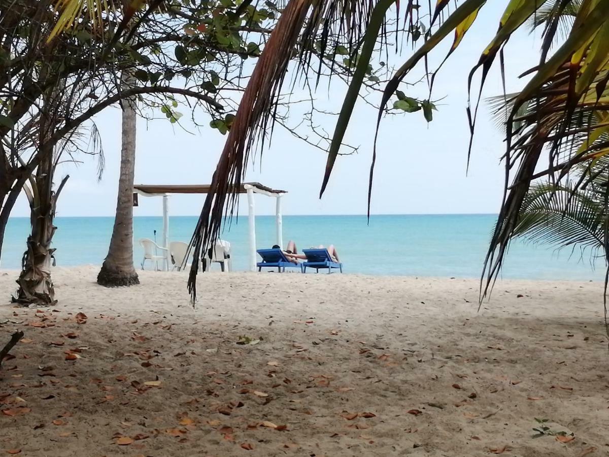 Hotel Playa Mandala Паломино Екстериор снимка